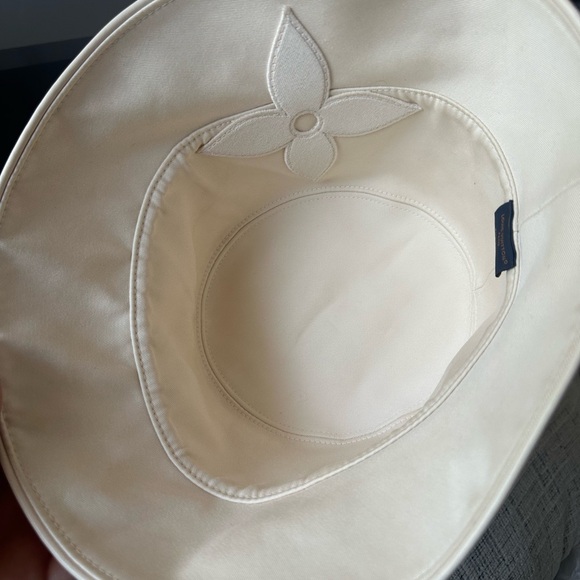 Louis Vuitton reversible bucket hat - Picture 5 of 7